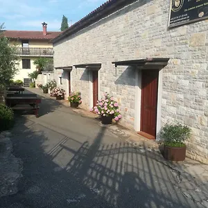 Apartment Dorma, Vidulini